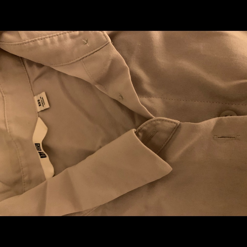 Uniqlo Blouse - Picture 2 of 2
